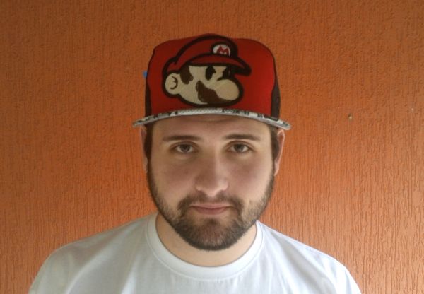 Boné Mario Vermelho
